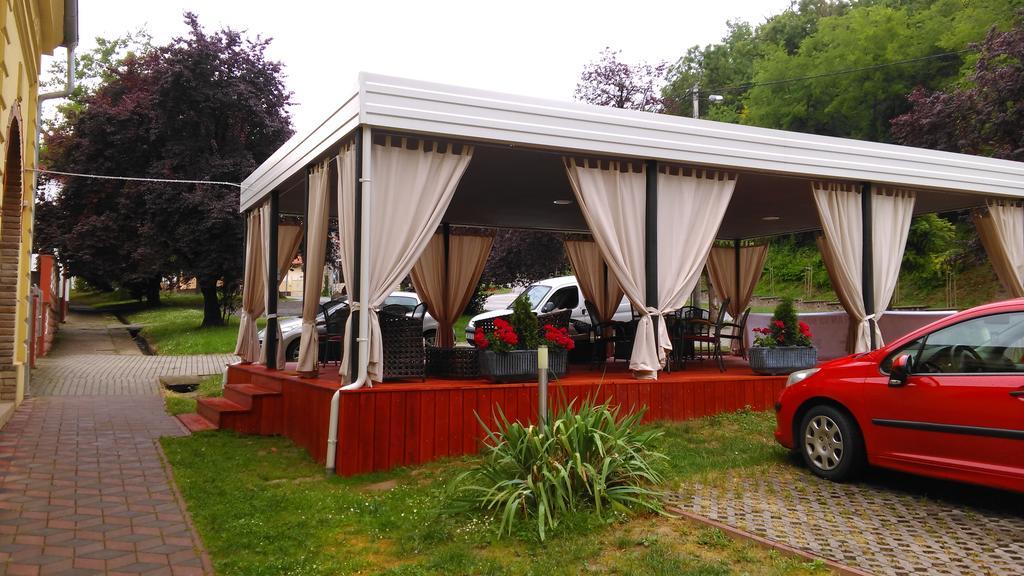 Rooms Villa Iva Ilok Exterior photo